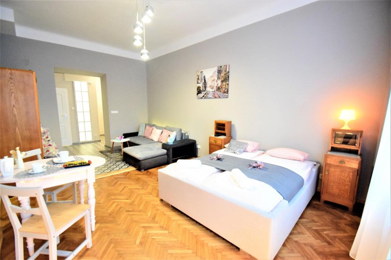 Apartment Viktoria *